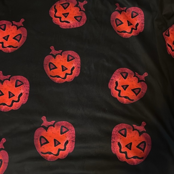 Halloween top - Picture 3 of 5